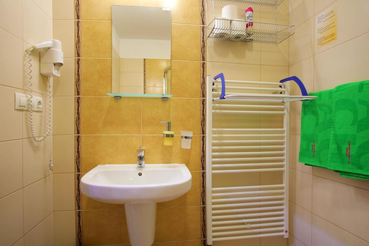 Apartman Studio Lux S Terasou Harmony V Thermal Parku Besenova S Vyhladom Na Bazeny Buitenkant foto
